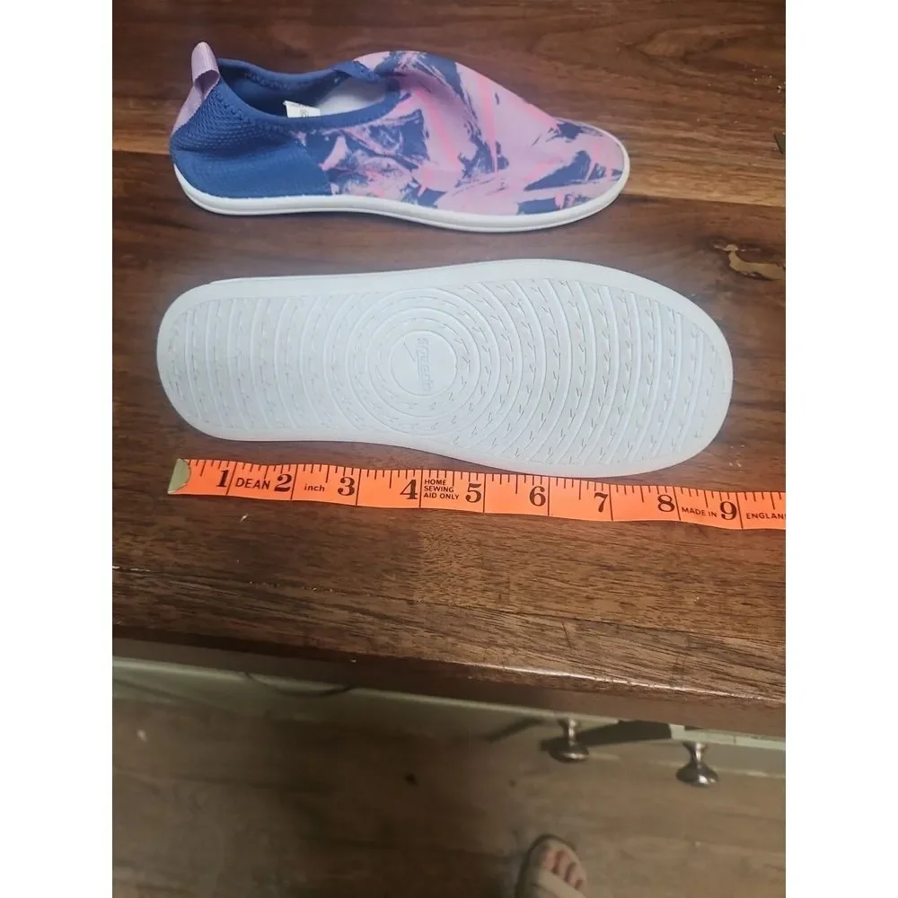 Speedo Junior M Water Shoes, Worn Once‎